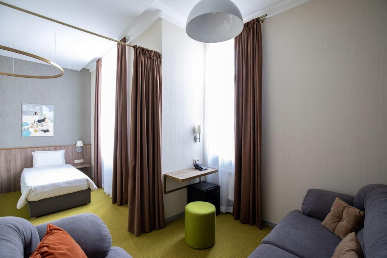 Four Rooms City Charkiv Exteriör bild